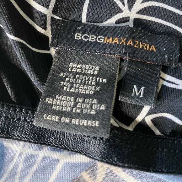 BCBGMaxazria black and white top
size Medium - Picture 4 of 5